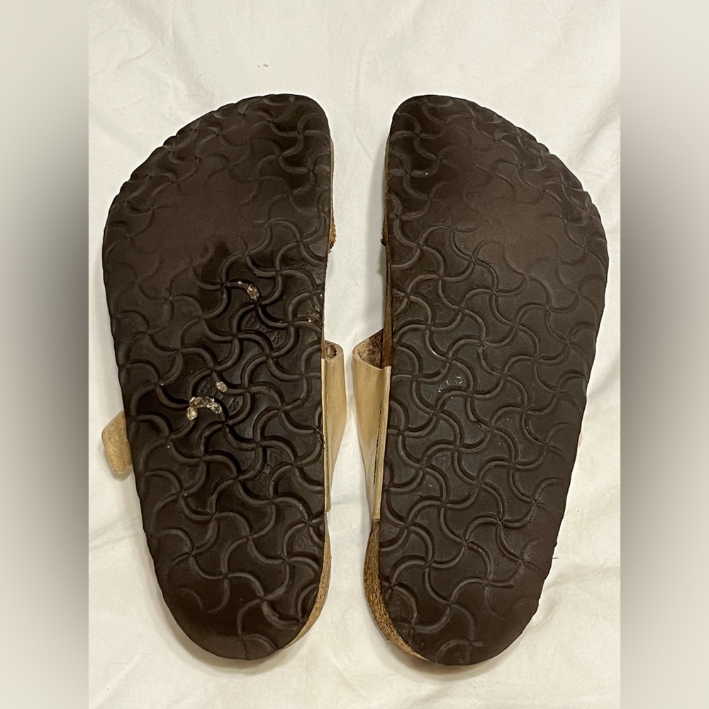 Birkenstock Gizeh Sandals - Picture 8 of 8